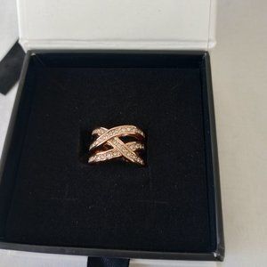 NWT  Cate & Chloe Rose Gold 18K Ring